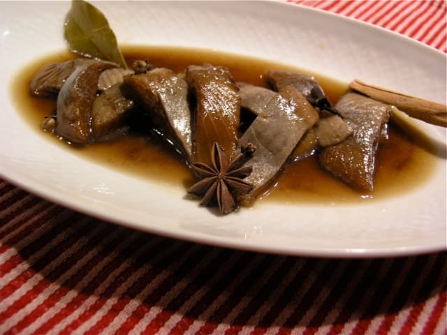 Inlagd sill med julens kryddor